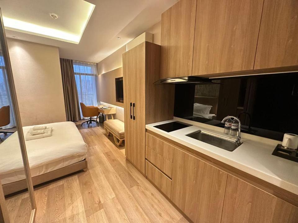 Sf Hotel Penthouse Residences Пномпень Екстер'єр фото